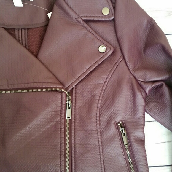 Textured Faux-leather Moto Jacket - Picture 5 of 8